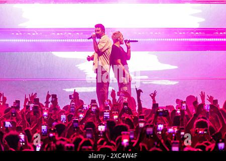 Milano, Italia. 13 giugno 2024. James Maslow e Carlos PenaVega della boy band pop americana Big Time Rush si esibiscono in concerto a Milano, Italia, il 13 giugno 2024 (foto di Mairo Cinquetti/NurPhoto) crediti: NurPhoto SRL/Alamy Live News Foto Stock