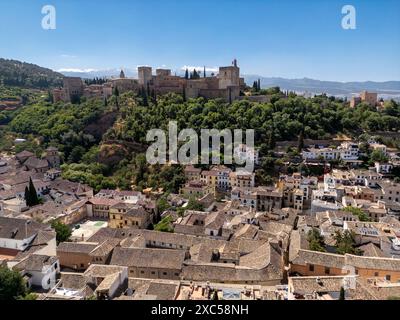 Vista aerea della splendida Alhambra di Granada, Andalusia, Spagna. Foto Stock
