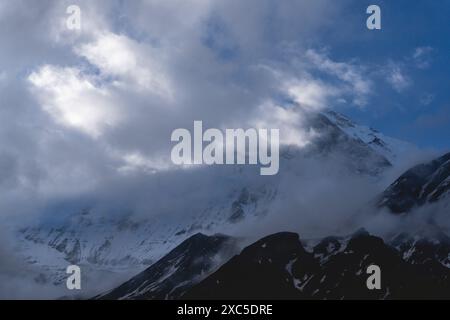 Montagna in Nepal, campo base dell'Annapurna, montagna Machapuchare, Annapurna Trekking, viaggi in Nepal, la bellezza del Nepal Foto Stock