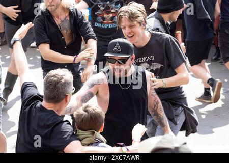 Adenau, Germania, 7 giugno 2024: Ben Thatcher, batterista dei Royal Blood, in pubblico al Rock am Ring. Il festival si svolge al Nuerburgring Foto Stock
