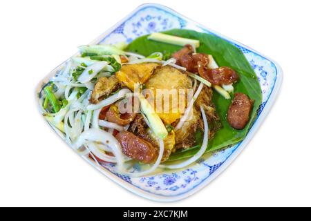 Die cut of Spicy Fried eggs Salad on white isolate. Foto Stock