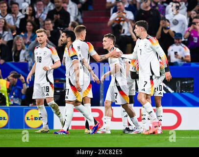 Maximilian Mittelstaedt Germany, Ilkay Gündogan Germany, Florian Wirtz Germany und Kai Havertz Germany bejubeln das dritte Tor ihrer Mannschaft, UEFA EURO 2024 - gruppo A, Germania vs Scozia, Fussball Arena München AM 14. Giugno 2024 a München, Deutschland. Foto von Silas Schueller/DeFodi Images Maximilian Mittelstaedt Germany, Ilkay Gündogan Germany, Florian Wirtz Germany e Kai Havertz Germany celebrano il terzo gol della loro squadra, UEFA EURO 2024 - gruppo A, Germania vs Scozia, Munich Football Arena il 14 giugno 2024 a Monaco di Baviera, Germania. Foto di Silas Schueller/DeFodi Images Defodi-738 738 G. Foto Stock