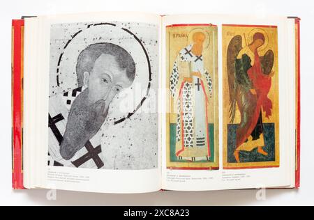 Pittura e miniatura di Mosca dalla metà del XV all'inizio del XVI secolo, di Popov, pubblicato per la prima volta nel 1975 in URSS. Foto Stock