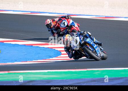 Rimini, Italia. 15 giugno 2024. (5) Philipp Oettl tedesco del Team GMT94 Yamaha, guida Yamaha YZF R1 in azione durante il Campionato del mondo FIM Motul Superbike - prove libere del Round Emilia Romagna al Marco Simoncelli World Circuit di Misano Adriatico il 15 giugno 2024 a Misano Adriatico, Rimini, Italia. Crediti: Roberto Tommasini/Alamy Live News Foto Stock