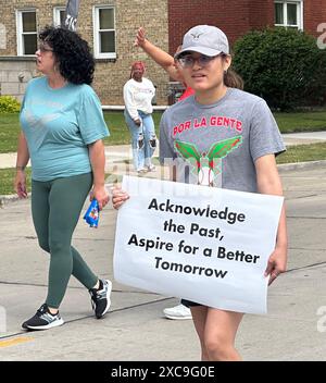 Racine, Wisconsin, Stati Uniti. 15 giugno 2024. Marciapiedi alla parata del primo giorno nel centro di Racine, Wisconsin, sabato 15 giugno 2024. (Credit Image: © Mark Hertzberg/ZUMA Press Wire) SOLO PER USO EDITORIALE! Non per USO commerciale! Foto Stock