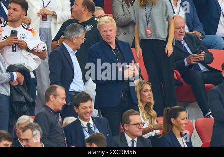 Herbert HAINER, presidente FCB ed ex CEO Adidas Oliver KAHN, CEO FCB, Ex-Vorstandsvorsitzender der FC Bayern Muenchen AG, nella partita a gironi GERMANIA - SCOZIA 5-1 dei Campionati europei UEFA 2024 il 14 giugno 2024 a Monaco, Germania. Fotografo: ddp Images/STAR-Images credito: ddp media GmbH/Alamy Live News Foto Stock