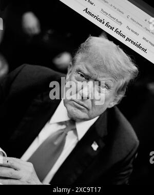 Uno screenshot della versione online del New York Times che riporta le condanne per crimini di Donald Trump da parte di una giuria il 30 maggio 2024. Foto Stock