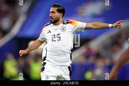 MONACO DI BAVIERA, GERMANIA - 14 GIUGNO: Emre CAN della Germania dà istruzioni alla sua squadra durante la partita a gironi UEFA EURO 2024 tra Germania e Scozia alla Munich Football Arena il 14 giugno 2024 a Monaco di Baviera, Germania. © diebilderwelt / Alamy Stock Foto Stock