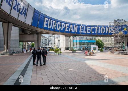 Bruxelles, Belgio, 06-04-2024.gli agricoltori protestano. Circa un migliaio di agricoltori provenienti da tutta Europa sono venuti con centinaia di trattori per protestare contro le norme e la legislazione agricole europee.l'unione europea ha costruito Foto Stock