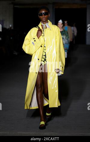 Milano, Italia. 15 giugno 2024. MSGM Primavera/Estate 2025 Runway durante la Milano Fashion Week Menswear il 2024 giugno - Milano, Italia 15/06/2024 credito: dpa/Alamy Live News Foto Stock