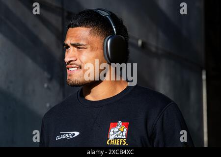 Wellington, nuova Zelanda, 15 giugno 2024. Daniel Rona dei Chiefs guarda prima della semifinale del Super Rugby tra gli Hurricanes e i Chiefs allo Sky Stadium il 15 giugno 2024 a Wellington, nuova Zelanda. Crediti: James Foy/Speed Media/Alamy Live News Foto Stock