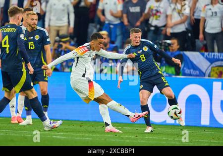 Jamal Musiala, DFB 10 segna, tiri, Tor, Treffer, Torschuss, 2-0 nella partita a gironi GERMANIA - SCOZIA dei Campionati europei UEFA 2024 il 14 giugno 2024 a Monaco, Germania. Fotografo: Peter Schatz Foto Stock