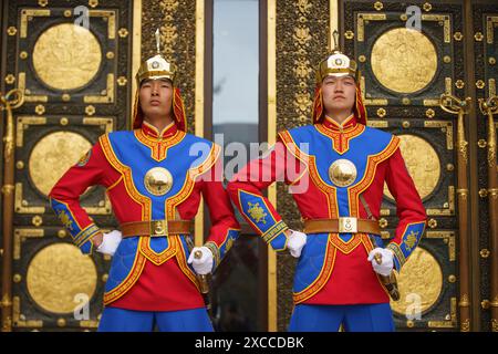 Ulan Bator, Mongolia. 26 aprile 2023. Durante la sua visita in Mongolia, il presidente polacco Duda visitò il Museo di Genghis Khan. Crediti: L.Enkh-Orgil. Foto Stock