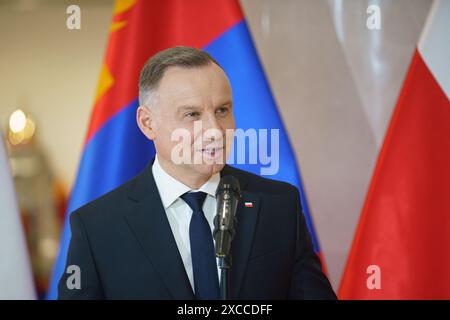 Ulan Bator, Mongolia. 26 aprile 2023. Durante la sua visita in Mongolia, il presidente polacco Duda visitò il Museo di Genghis Khan. Crediti: L.Enkh-Orgil. Foto Stock