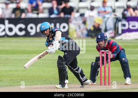 Worcester, Regno Unito. 16 giugno 2024. Brett D'Oliveira in azione durante il Vitality T20 Blast match tra Worcestershire Rapids e Northamptonshire Steelbacks a New Road, Worcester, Regno Unito, il 16 giugno 2024. Foto di Stuart Leggett. Solo per uso editoriale, licenza richiesta per uso commerciale. Non utilizzare in scommesse, giochi o pubblicazioni di singoli club/campionato/giocatori. Crediti: UK Sports Pics Ltd/Alamy Live News Foto Stock