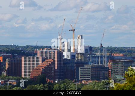 Gli appartamenti in costruzione nel centro di Leeds includono Springwell Gardens, The Junction, Latitude Blue, Latitude Purple e Lisbon Street Foto Stock