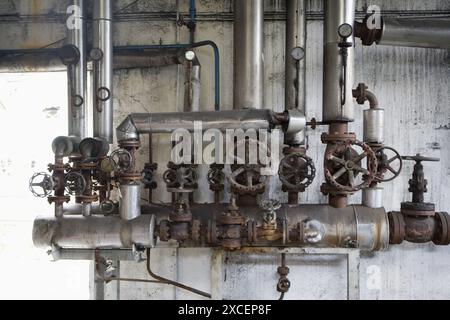 Valvole, vecchio mulino di carta, Papelera Patricio Elorza, Fundación Lenbur, Legazpi, Gipuzkoa, Paesi Baschi, Spagna. Foto Stock