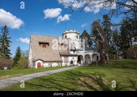 Museo Gallen-Kallela, progettato dallo stesso Akseli Gallen-Kallela e completato nel 1913, a Tarvaspää, Espoo, Finlandia Foto Stock