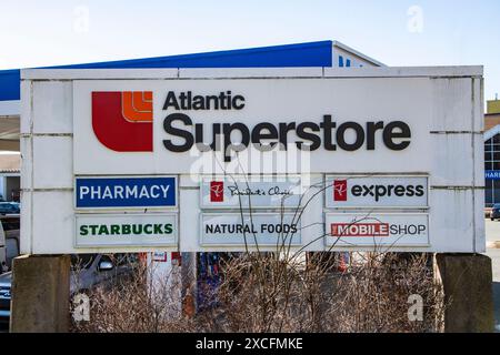 Atlantic Superstore e cartelli pubblicitari nel centro di Halifax, nuova Scozia, Canada Foto Stock