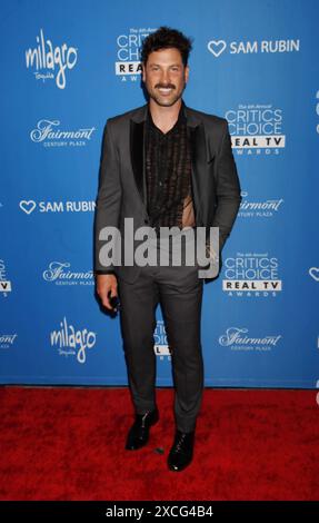 LOS ANGELES, CALIFORNIA - 15 GIUGNO: Maksim Chmerkovskiy partecipa al sesto Annual Critics Choice Real TV Awards al Fairmont Century Plaza il 15 giugno 20 Foto Stock