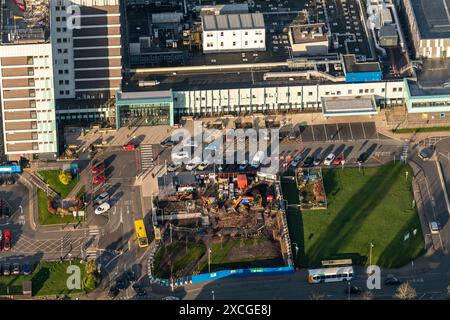 Foto aerea del Liverpool Aintree University Hospital da 1500 metri che mostra i lavori di costruzione in corso Foto Stock