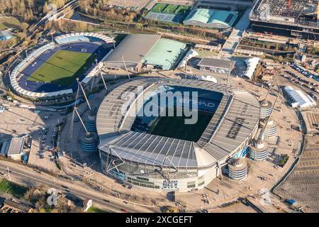Foto aerea dello stadio Etihad del Manchester City Football Club da 1500 metri circa Foto Stock