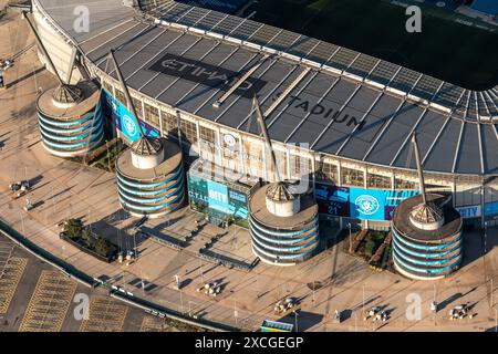 Foto aerea dello stadio Etihad del Manchester City Football Club da 1500 metri circa Foto Stock