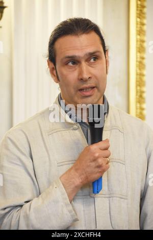 Vladimir Jurowski Bayerische Staatsoper Generalmusik Direktor Muenchen 17.06.2024 Bayerische Staatsoper Pressekonferenz-Personelle Weichenstellung Muenchen **** Vladimir Jurowski Direttore musicale generale dell'Opera di Stato Bavarese Monaco di Baviera 17 06 2024 Conferenza Stampa Bavarian State Opera cambio di rotta del personale Monaco di Baviera Foto Stock