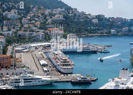 Navi da crociera e traghetti a Port Lympia a Nizza, Costa Azzurra, Côte d'Azur, Provenza, Francia Foto Stock