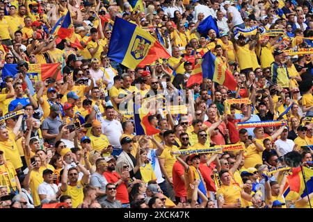 Munich Football Arena, Monaco, Germania. 17 giugno 2024. Euro 2024 gruppo e calcio, Romania contro Ucraina; tifosi rumeni credito: Action Plus Sports/Alamy Live News Foto Stock