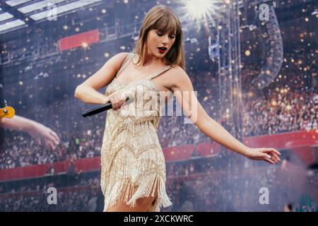 14 giugno 2024 - Liverpool, Regno Unito: Taylor Swift si esibisce allo stadio di calcio di Anfield durante l'Era Tour. Crediti fotografici: Thomas Jackson Foto Stock