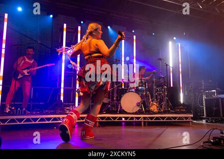 Caity Baser si esibisce dal vivo al festival di leeds uk 25 maggio 2024. Foto Stock