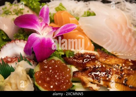 Varietà di diversi tipi di Sashimi Foto Stock