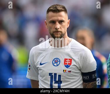 17 giugno 2024, Assia, Francoforte sul meno: Calcio: Campionato europeo, Belgio - Slovacchia, turno preliminare, gruppo e, partita 1, Frankfurt Arena, Milan Skriniar dalla Slovacchia. Foto: Arne Dedert/dpa Foto Stock