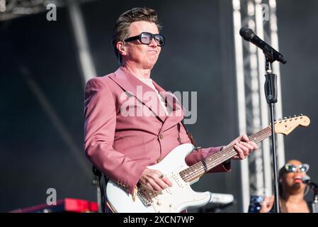 Kvaerndrup, Danimarca. 15 giugno 2024. Il cantante e cantautore inglese Rick Astley esegue un concerto dal vivo durante il festival musicale danese Heartland Festival 2024 a Kvaerndrup. Foto Stock