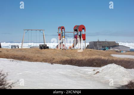 Iliminaq - un villaggio isolato ai margini della baia di Disko nella Groenlandia occidentale Foto Stock