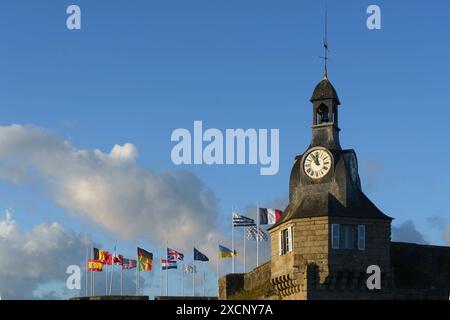 Francia, Bretagna, parte meridionale del dipartimento Finistère, Concarneau, campanile della Ville Close, Foto Stock