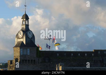 Francia, Bretagna, parte meridionale del dipartimento Finistère, Concarneau, campanile della Ville Close, Foto Stock