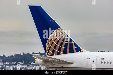 Pinna di coda di un Boeing 767-424(ER) della United Airlines all'aeroporto di Zurigo. Registrazione N67058. (Zurigo, Svizzera, 11.03.2024) Foto Stock