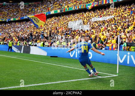 Monaco, Germania. 17 giugno 2024. Georgiy Sudakov (Ucraina) visto in azione durante la partita di UEFA Euro 2024 tra le squadre nazionali di Romania e Ucraina all'Allianz Arena. Punteggio finale; Romania 3:0 Ucraina credito: SOPA Images Limited/Alamy Live News Foto Stock