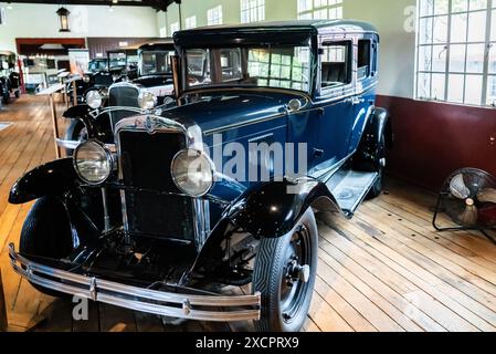 Asheville, North Carolina, USA: 1929 Chevrolet Sedan in mostra nel museo delle auto d'epoca all'Omni Grove Park Inn Hotel Foto Stock