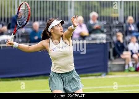 Ilkley, Regno Unito, 18 giugno 2024, Elena Gabriela RUSE vs Yuriko Lily MIYAZAKI presso l'Ilkley Lawn Tennis and Squash Club, credito Aaron Badkin/Alamy Live News. Foto Stock