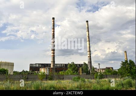 REGIONE DI DONETSK, UCRAINA - 13 GIUGNO 2024 - la costruzione di Kurakhivska TPP, regione di Donetsk, Ucraina orientale Foto Stock