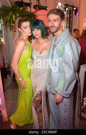 Rebecca Kunikowski, Isabella Franke und Felix Nieder beim Raffaello Summer Day 2024 in der Orangerie Schloss Charlottenburg. Berlino, 18.06.2024 Foto Stock