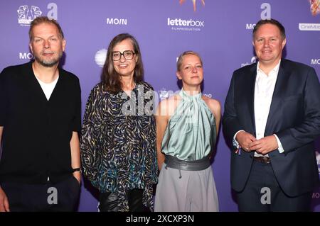 Helge Albers, Natja Brunckhorst, Susanne Mann und Carsten Brosda beim Moin Mittsommer Jahresempfang 2024 der Filmförderung Hamburg Schleswig-Holstein im Kampnagel. Amburgo, 18.06.2024 *** Helge Albers, Natja Brunckhorst, Susanne Mann e Carsten Brosda al Moin Mittsommer Annual Reception 2024 di Filmförderung Hamburg Schleswig Holstein a Kampnagel Amburgo, 18 06 2024 foto:xgbrcix/xFuturexImagex moin 4602 Foto Stock