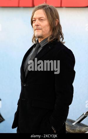 Norman Reedus bei der Premiere des Kinofilms The Bikeriders im TCL Chinese Theatre. Los Angeles, 17.06.2024 *** Norman Reedus alla prima del film The Bikeriders al TCL Chinese Theatre di Los Angeles, 17 06 2024 foto:XJ.xBlocx/xFuturexImagex bikeriders 3648 Foto Stock