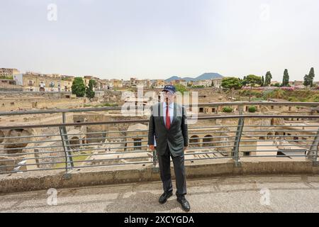 Ercolano, Italia, 19 giugno 2024. Il Ministro della Cultura, Gennaro Sangiuliano, durante l'inaugurazione dell'antica spiaggia all'interno degli scavi archeologici di Ercolano, aperta al pubblico per la prima volta. Foto Stock