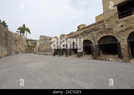 Ercolano, Italia, 19 giugno 2024. Vista sull'antica spiaggia all'interno degli scavi archeologici di Ercolano, aperta al pubblico per la prima volta. Foto Stock