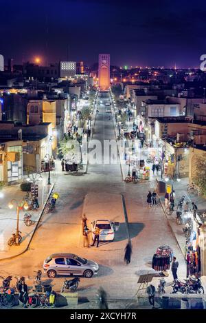 Yazd, Iran - 27 ottobre 2018: Veduta aerea di Masjed Jame Street nella storica città di Yazd. Foto Stock