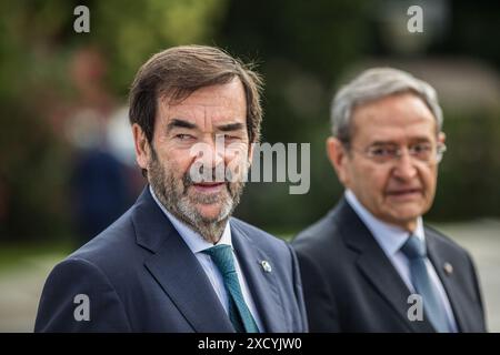 Madrid, Spagna. 19 giugno 2024. Vicente Guilarte, presidente del Consiglio generale della magistratura spagnola, visto durante l'evento. Il Ministero della difesa della Spagna ha tenuto l'atto di alzare la bandiera gigante della Spagna, nei Giardini della scoperta in Plaza de Colón a Madrid, per il decimo anniversario del regno di Felipe vi. Credito: SOPA Images Limited/Alamy Live News Foto Stock